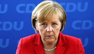 Merkel Trampın Avropa İttifaqının parçalanmasına dair fikirlərinə münasibət bildirib