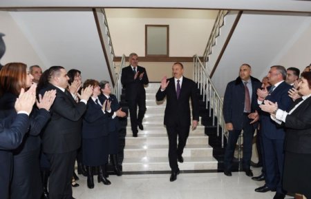 Prezident Naxçıvanda rus məktəbinin açılışında - FOTO