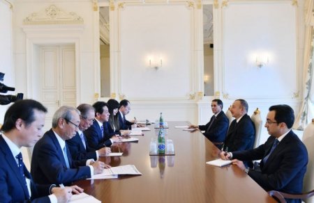 Prezident İlham Əliyev Yaponiyanın dövlət nazirini qəbul edib