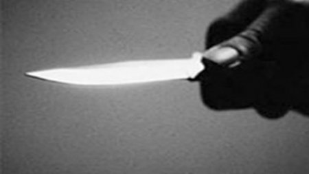 31 yaşlı kişi özünü bıçaqlayaraq öldürüb