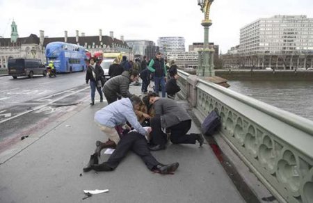 Londonda terror hücumu - Foto+Yeniləndi