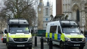 Britaniyada terror aktı hazırlamaqda şübhəli bilinən 18 yaşlı şəxs saxlanılıb