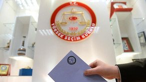 Türkiyədə  referenduma start verilib