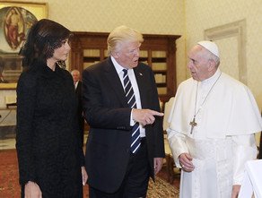 Donald Tramp Roma Papası Fransisklə görüşüb