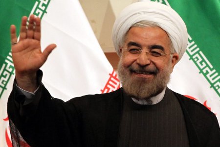Həsən Ruhani yenidən prezident seçildi