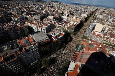 spaniya parçalanır: Katalonlar ayağa qalxdı - Foto