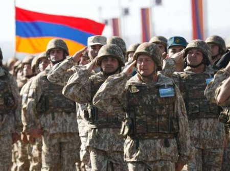 Ermənistan hərbi xərclərini artırdı