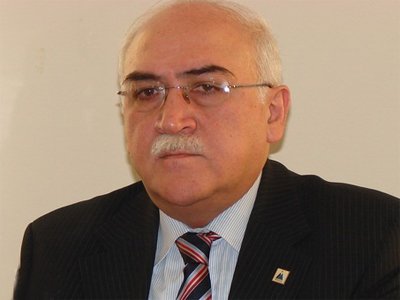 Azərbaycan prezidentliyinə üçüncü namizəd