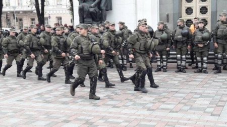 Ukrayna parlamentində QALMAQAL - FOTO/VİDEO