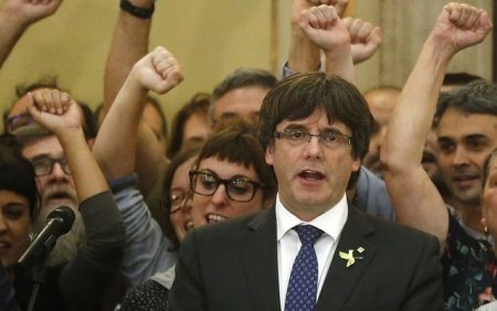 Kataloniya lideri Belçikaya qaçdı