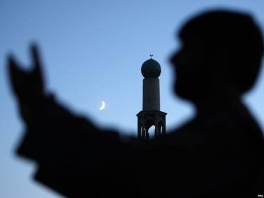 Finlandiyalı gənc İmam Rzanın (ə) hərəmində İslam dinini qəbul etdi