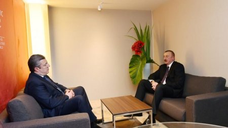 İlham Əliyev Gürcüstanın baş naziri ilə görüşdü - FOTO