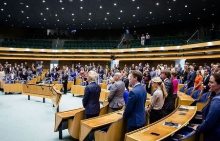 Niderland parlamenti qondarma “erməni soyqırımı”nı tanıdı