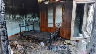 Azərbaycanda DƏHŞƏT: Qonşu qadının başını kəsib evini yandırdı