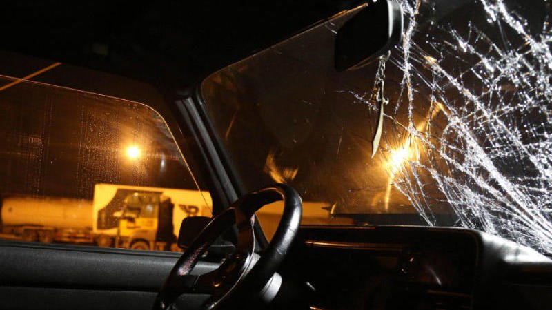 Şirvanda mikroavtobus qəzaya uğradı: 15 yaralı
