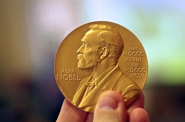 Nobel Mükafatına layiq olmayan elm adamları