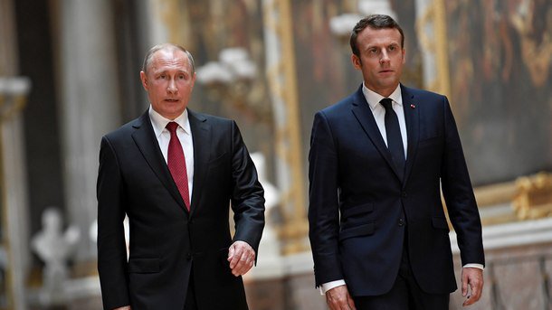 Putin Fransa prezidentinə zəng vurdu