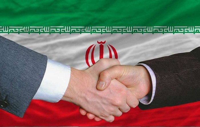 İranla elektrik enerjisinə dair müqavilə imzalanıb