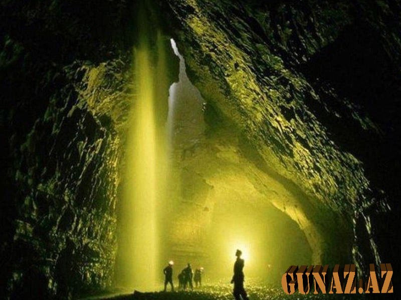 Dünyanın ən dərin mağarasına endilər
