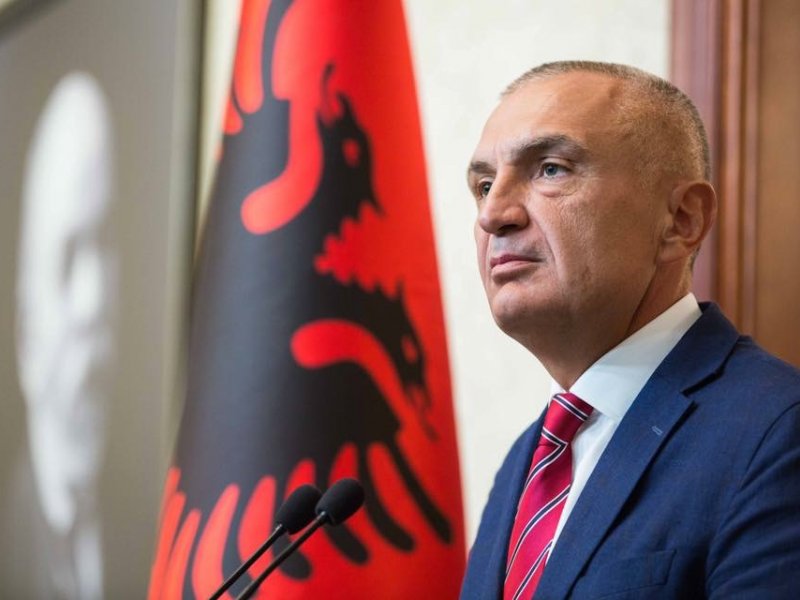 Albaniya prezidenti İlham Əliyevi təbrik etdi