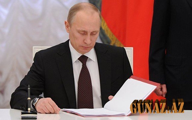 Putin 5 generalı və 2 prokuroru işdən çıxardı
