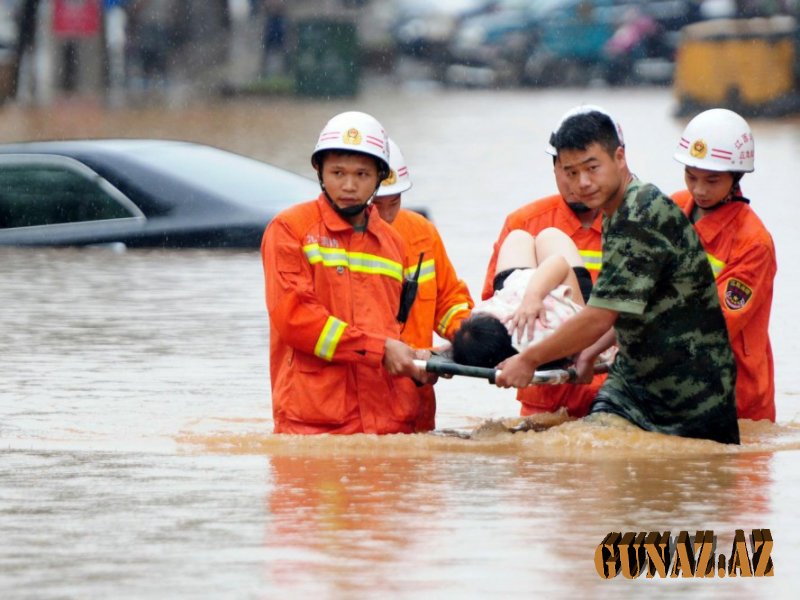 Çində leysan yağışları: 8 nəfər həyatını itirdi