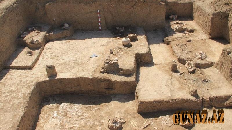 Ağsuda arxeoloji qazıntı: 25 qəbir tapıldı - FOTO