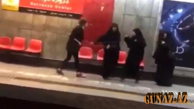 Metroda başı açıq qadına polisin xəbərdarlığı DAVAYA ÇEVRİLDİ - VİDEO