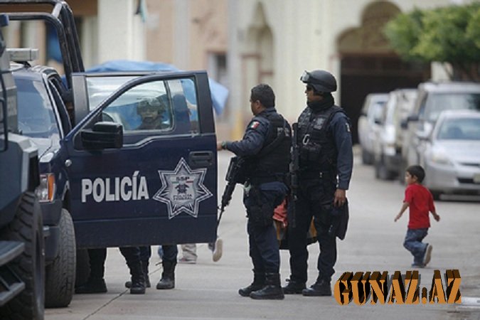 Meksikada atışma zamanı 6 polis öldürülüb