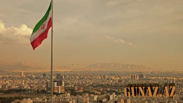 İran parlamentinin deputatları 3 nazirin istefasını tələb etdi