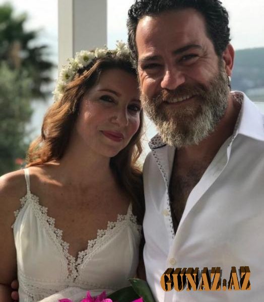 Türkiyəli daha bir məşhur aktyor evləndi – FOTO