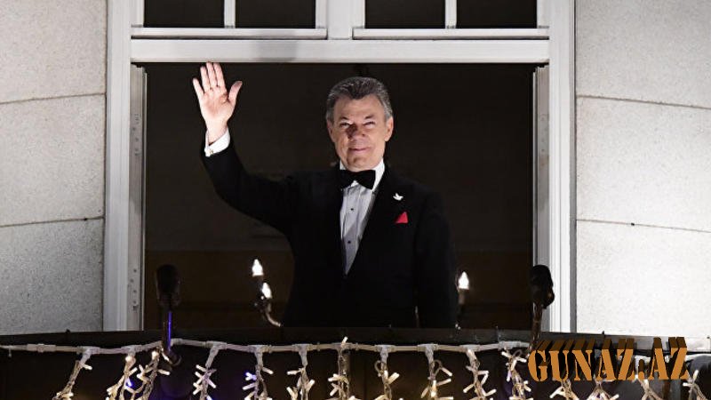 Kolumbiya prezidenti siyasətdən getdi