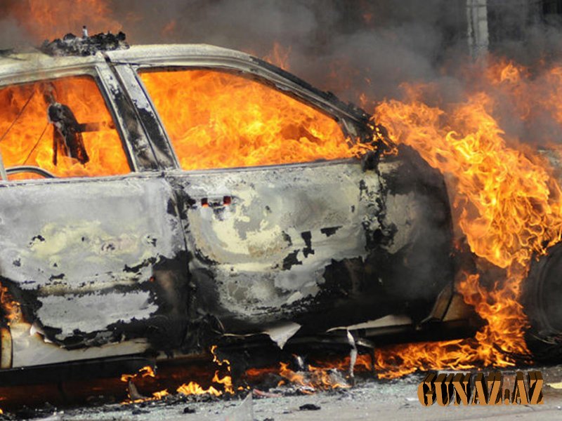 "Volkswagen" minik avtomobili yandı