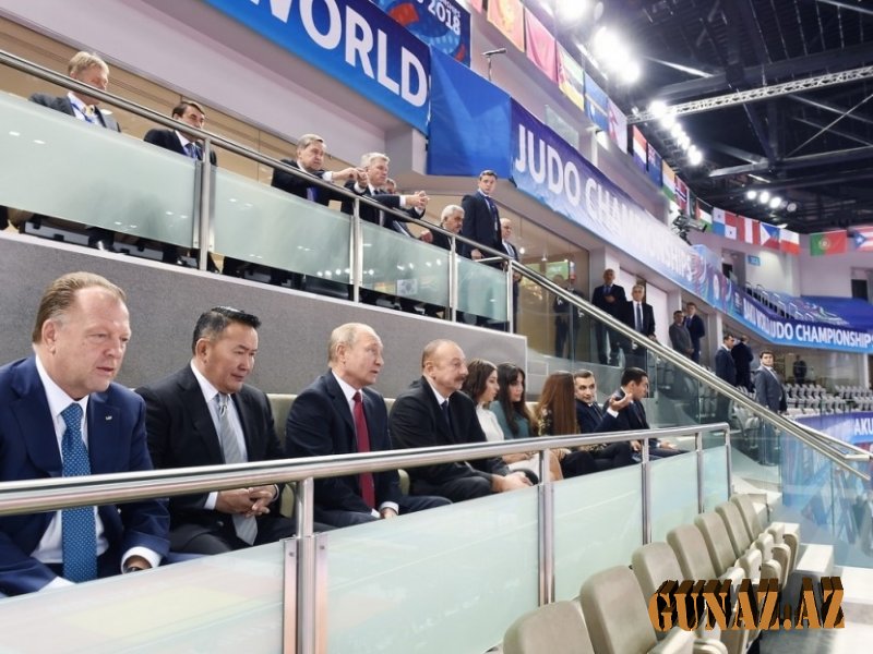 İlham Əliyev Putinlə cüdo yarışlarını izləyir