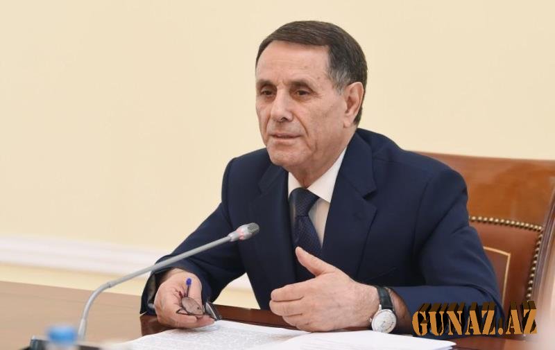 Novruz Məmmədov Nazirlər Kabineti Aparatını topladı
