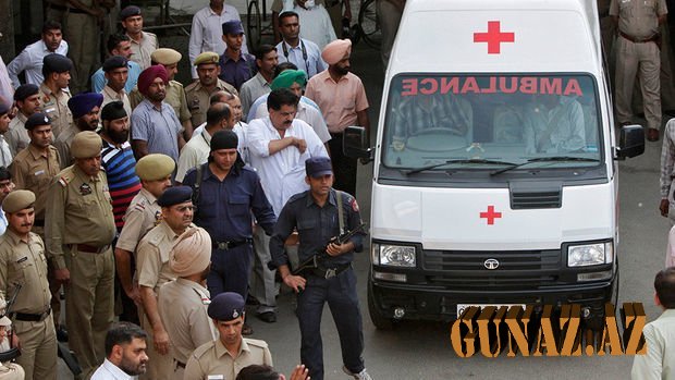Hindistanda avtobus qəzası: ölən və yaralananlar var