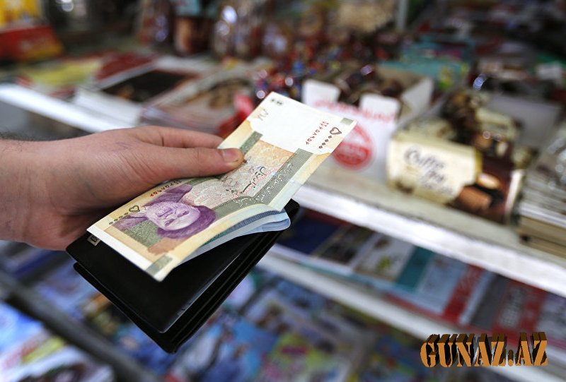 İranda əhali təşvişdə: Dollar kəskin ucuzlaşır
