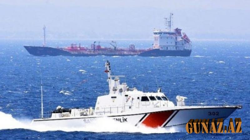 Yunanıstan gəmisi Türkiyə sularına girdi