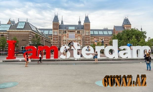 Amsterdamın ən məşhur rəmzini sökdülər - FOTO