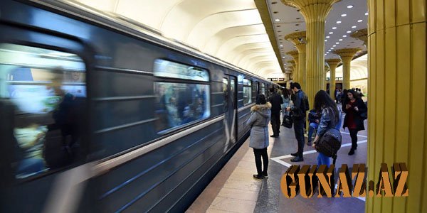 Metroda gərgin anlar: qatar boşaldıldı