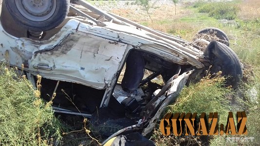 Hacıqabulda "Mercedes" aşıb 5 nəfər ağır yaralanıb - VİDEO - YENİLƏNİB