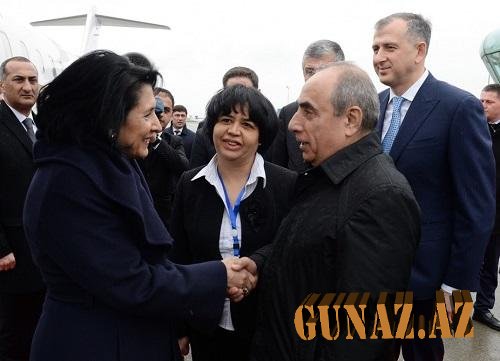 Zurabişvili Bakıya gəldi