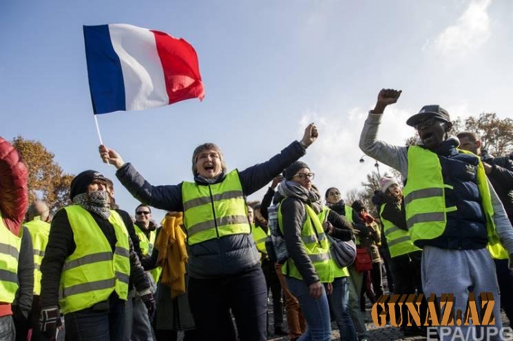 "Sarı jiletlər"in aksiyaları Fransaya 200 milyon avroya başa gəlib