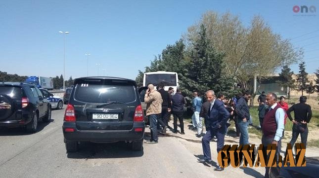 Bakı-Sumqayıt yolunda avtobus qəzası: yaralılar var