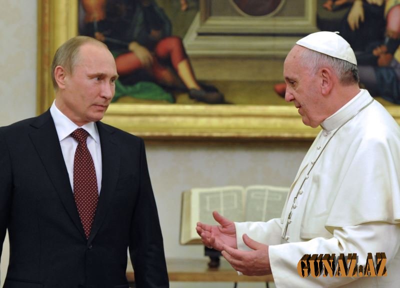 Putin Vatikana gedir: Papa ilə görüş