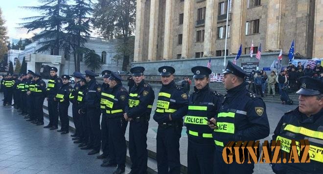 Tiflisdə 20-ci aksiya: Qaxariya istefa verəcəkmi?