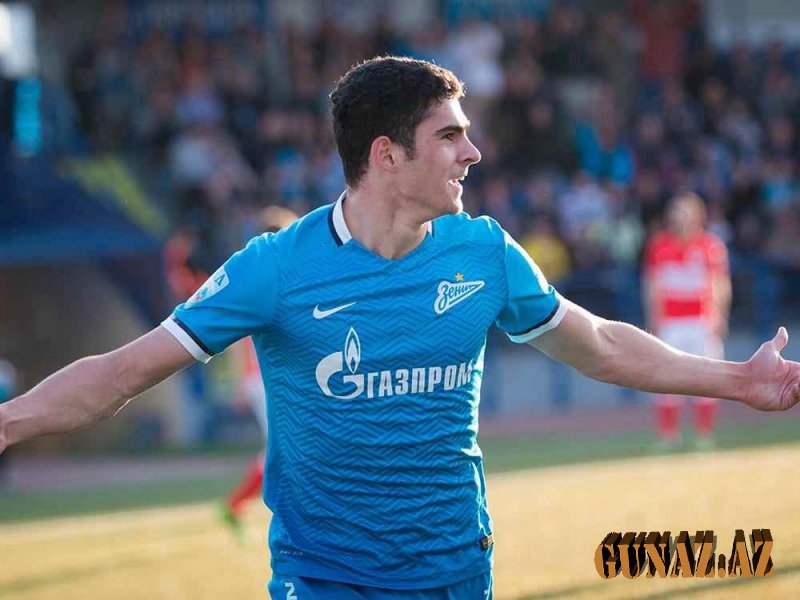 Ramil Şeydayev “Dinamo”ya keçdi