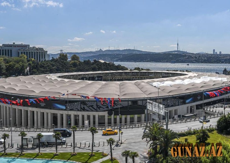 İstanbulda UEFA Super Kuboku uğrunda mübarizə-BU GÜN