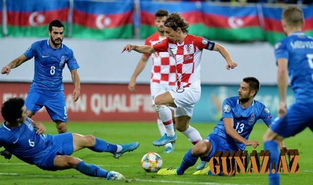 Dünyanın ən yaxşı futbolçusu Azərbaycanla oyunda zədələnib