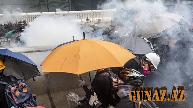 Honkonq qarışdı: etirazçılarla hökumət tərəfdarları arasında toqquşmalar